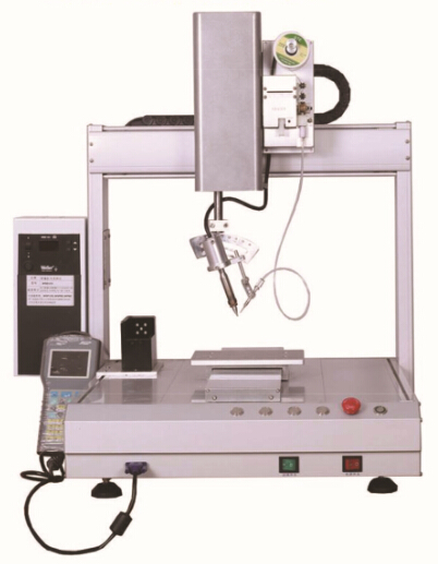 各司其職的在線焊錫設備